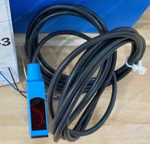 1pc wl9g-3n1132 mirror reflective photoelectric sensor 1049085 new tool accessories