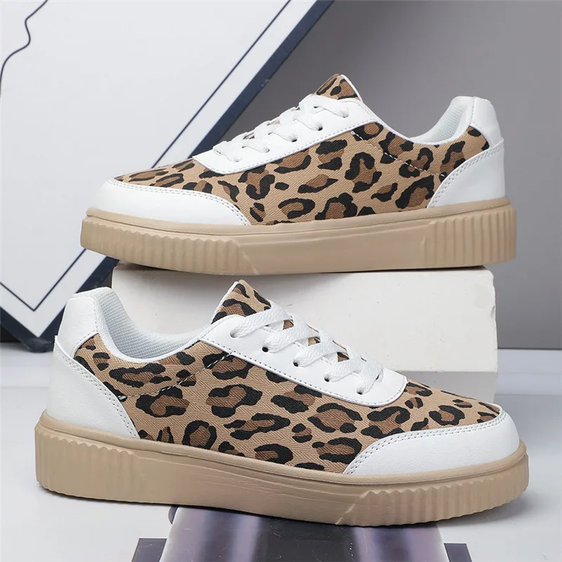 Hot Sale Mens Leopard Sneakers Fashion Women's Skate Shoes Designer Sneakers Men Low Top Skateboarding Shoes zapatillas de mujer