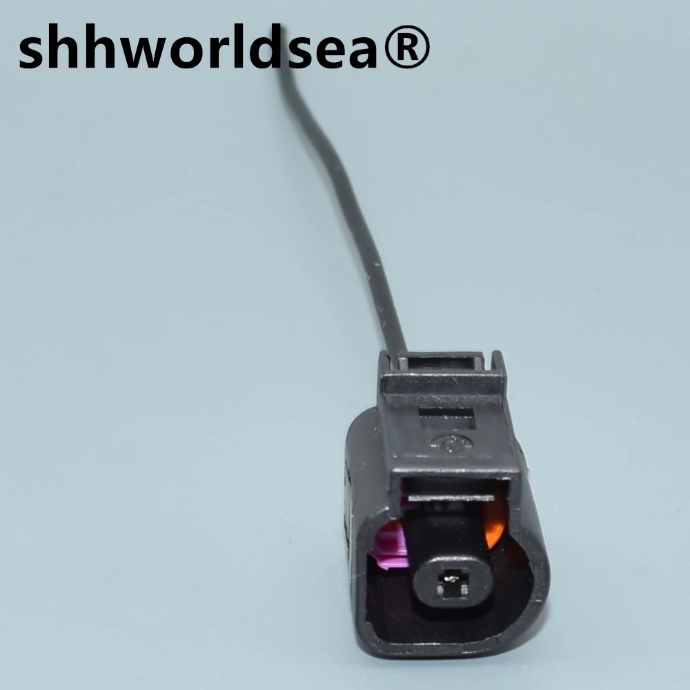 shhworldsea 1 Pin Oil Pressure Sensor Plug Connector With Wire 1J0973701 For Audi VW Jett a Golf GTI Passat Skoda 1J0 973 701