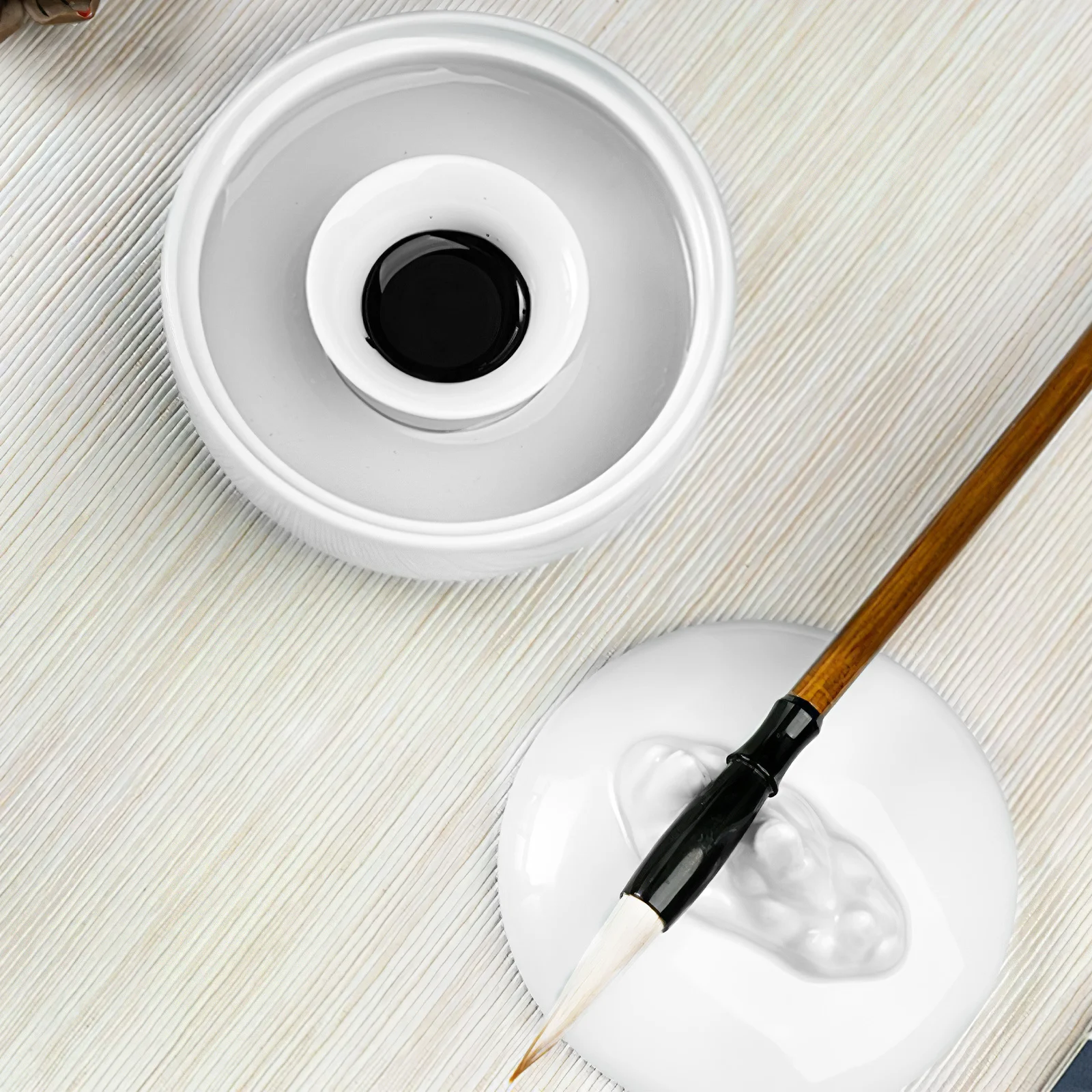 

Exquisite Ceramic Inkslab Covered Ink Holder for Calligraphy Painting Practical Decorative Item for Reading Room