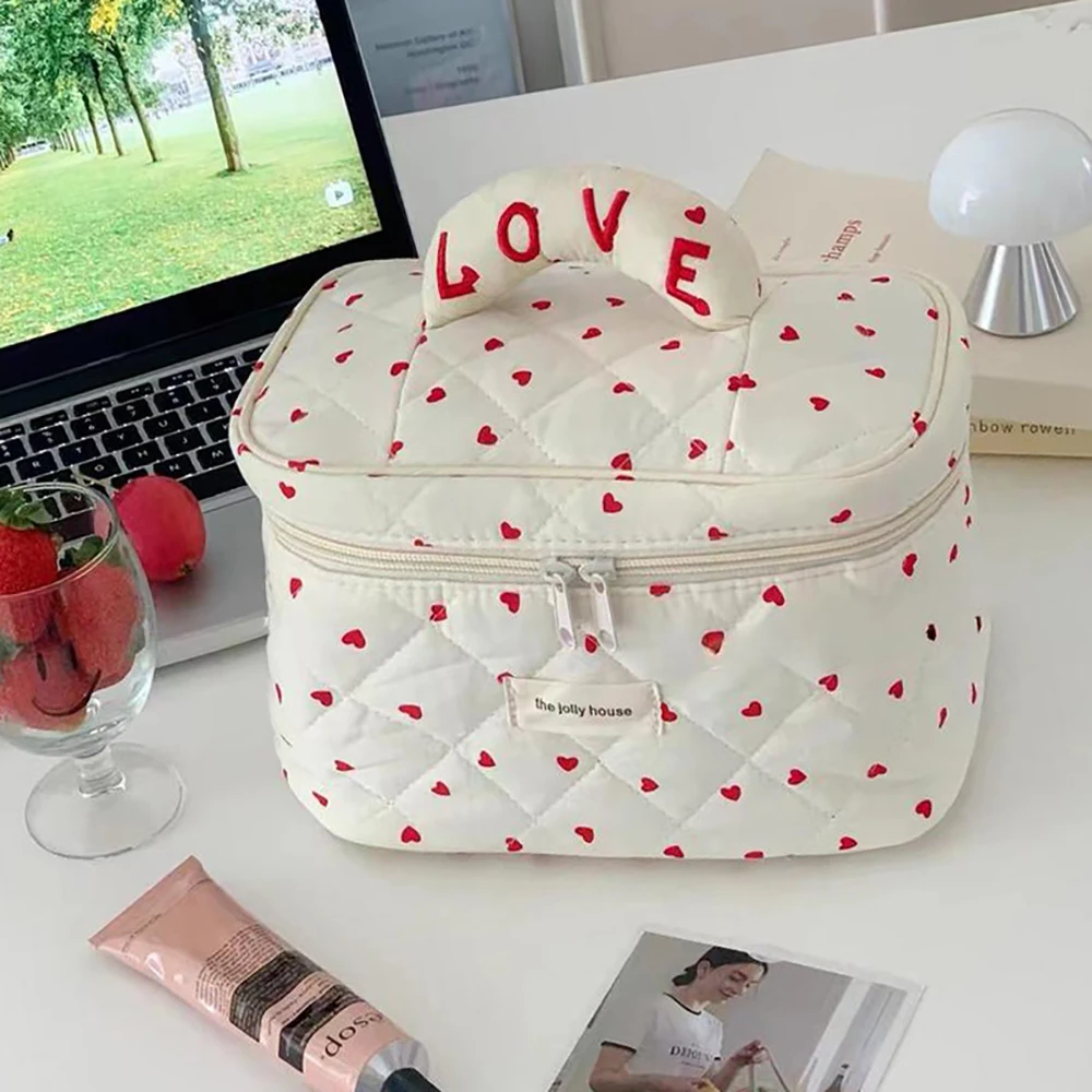 Cosmetic Storage Bag Heart Print Lovely Handheld Makeup Bag Large Capacity Cute Toiletry Wash Bag Travel Portable Zipper Pouch