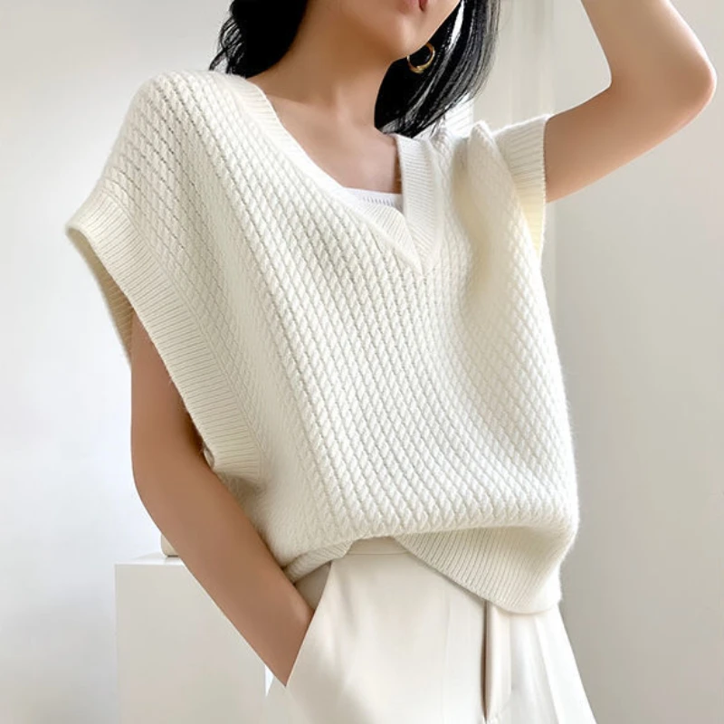 Sweater Vest Women Ulzzang V-neck Baggy Casual Simple Cozy Autumn Temper Classic Streetwear All-match Females Knitted Vintage