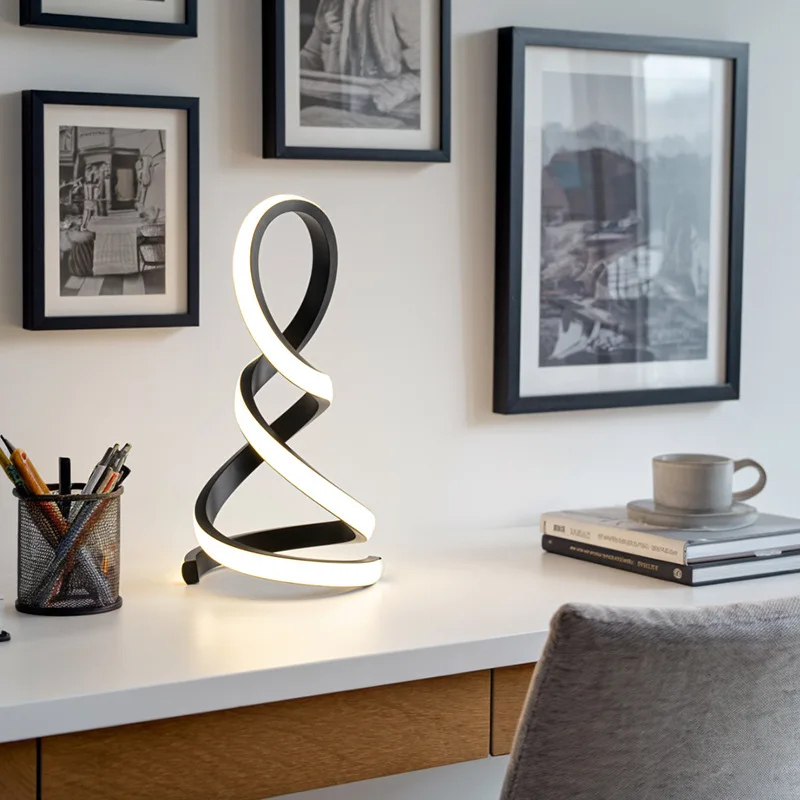 Creative Bedside Table Lamp Light Luxury and High-end Feeling Bedroom Atmosphere Lamp Study Reading Lamp USB Night Light