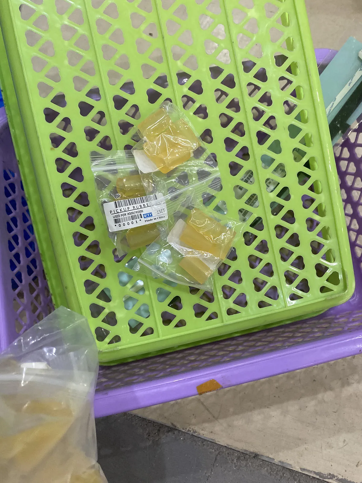 

1X PA03656-K975 PA03656-K976 Exit Feed Roller for FUJITSU Scansnap IX500 IX1500 N7100 IX1400 IX1600