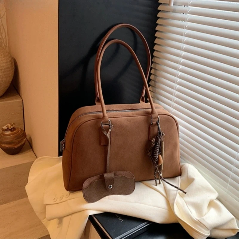 

Big Size Women Bowling Bags Suede Pure Color Large Capacity Shoulder Crossbody Bag With Long Strap 2025 Luxury Designer Handbags