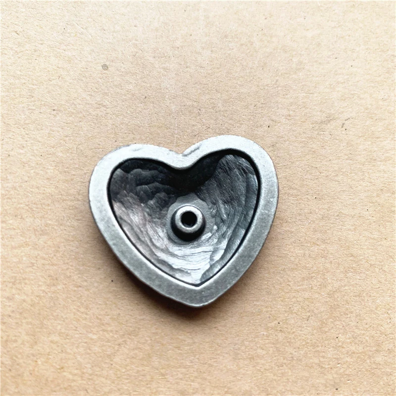 Antique Silver Heart-shaped Leather Purse Decorative Buckle Screw Back Leathercraft Conchos Accessories