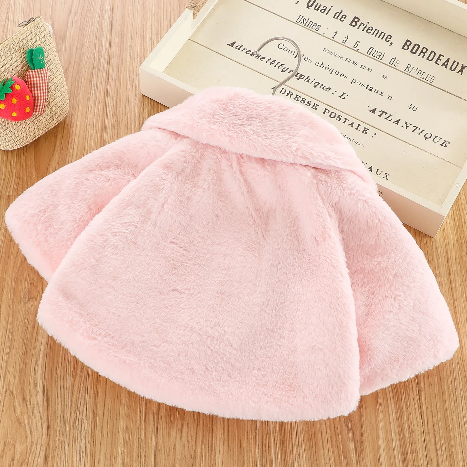 Lovely Baby Girls Autumn Winter Coats Warm Clothes Long Sleeve Furry Cape Jacket Solid Color Baby Coats Outerwear for 0-4 Years