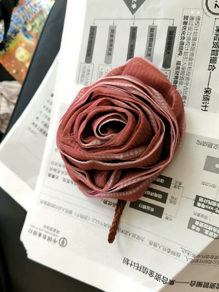 

Rose-Shaped Bath Flowers Foaming Net Soft Mesh Bath Sponge Ball Elastic Mesh Hanging Ropes Body Exfoliating Bathing Flowers Puff