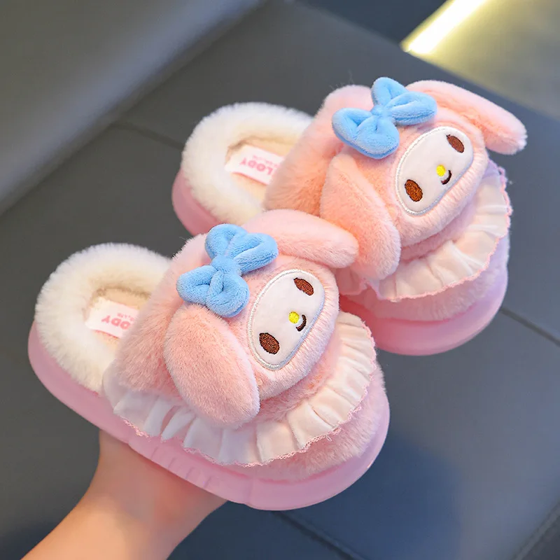 Anime Kuromi Autunno/Inverno Hello Kitty Pantofole in cotone Cinnamoroll Cartoon Pantofole piatte in peluche My Melody Pantofole calde regalo