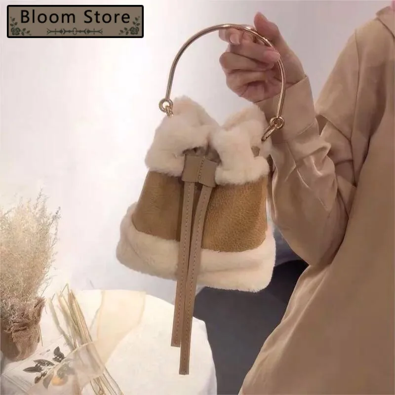 

Plush Khaki Drawstring Bucket Handbag Women Panel Cloth Sweet Cute Shoulder Bags Ladies Soft Casual Versatile Crossbody Bag 2025
