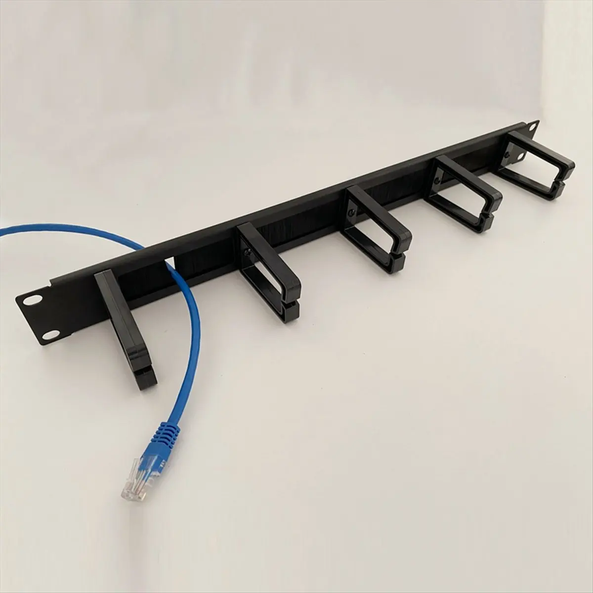 AAAE 1U 19 Inch Rack Cabinets Cable Management Network Organizer Network Brush Panel Five Ring Detachable Wire Manager Frame