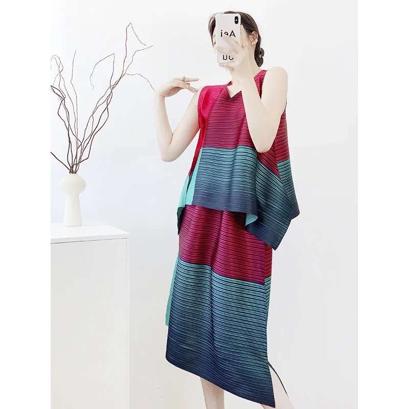 

Miyake Pleated Women's Casual Colorful Striped Printed Top + Skirt Set, Two-piece Set
