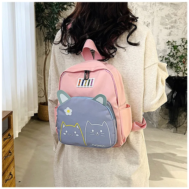 Kid‘s Backpacks 2023 New Cute Cartoon Bags Fashion Load Reducing Ultra Light Boy Backpacks for Primary School Students Aged 3-7