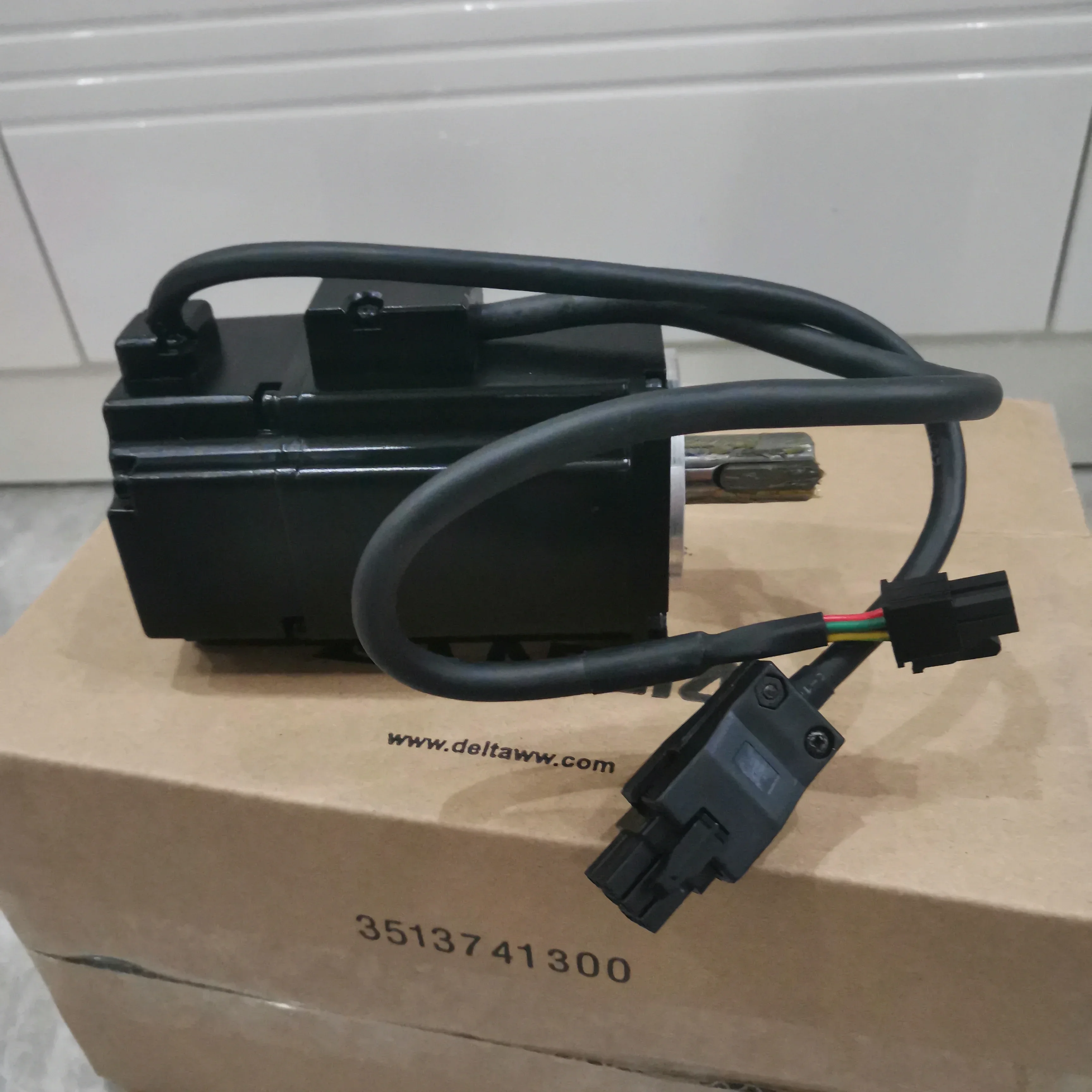 Delta ECMA-C30602ES AC Servo Motor | 200W High Precision Servo Drive Motor