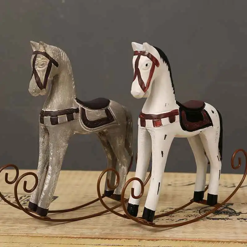 American style retro rocking horse ornaments, resin crafts, living room study desk decorations, children's gifts, clapping props