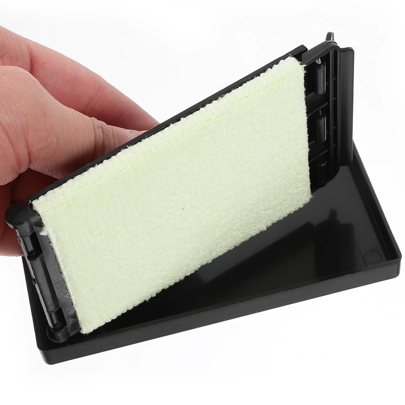 

2pcs Guitar String Cleaner Cloths Microfiber Maintenance Kit Portable Fretboard Cleaning Tool Durable Fiber Cloth for Electric