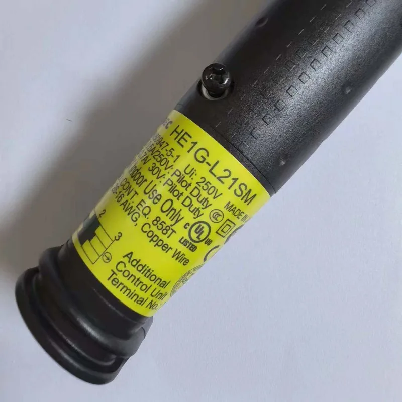 HE1G-L21SMB-1N enabling switch is brand new and original.
