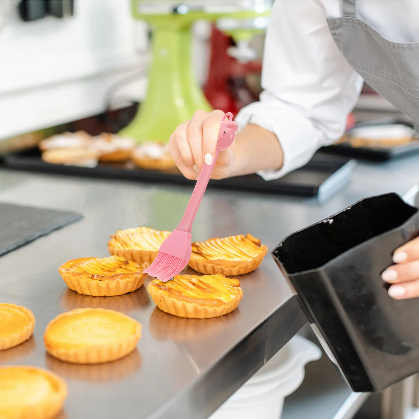 

1Set Silicone Kids Baking Tools Cartoon Pig Shape Brush Scraper Heat Resistant Multifunction Silicone Cake Cream Spatula