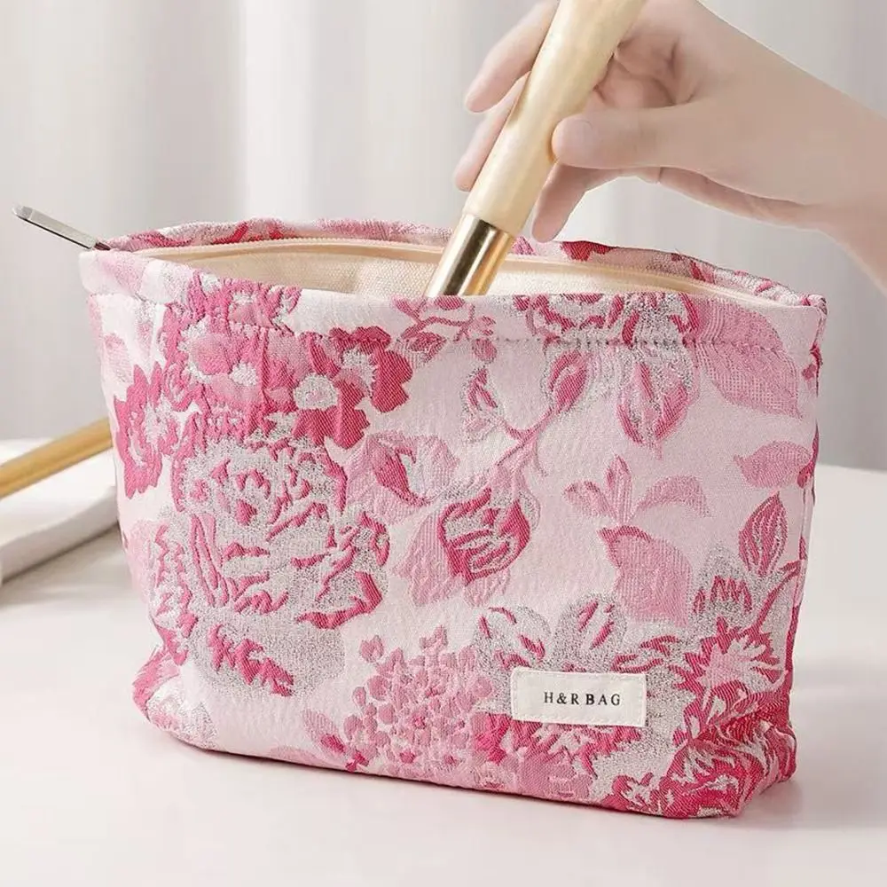 New Pink Makeup Bag Embroidered Flowers with Zipper Handbag Elegant Chic Storage Case for Women Skincare Products Storage
