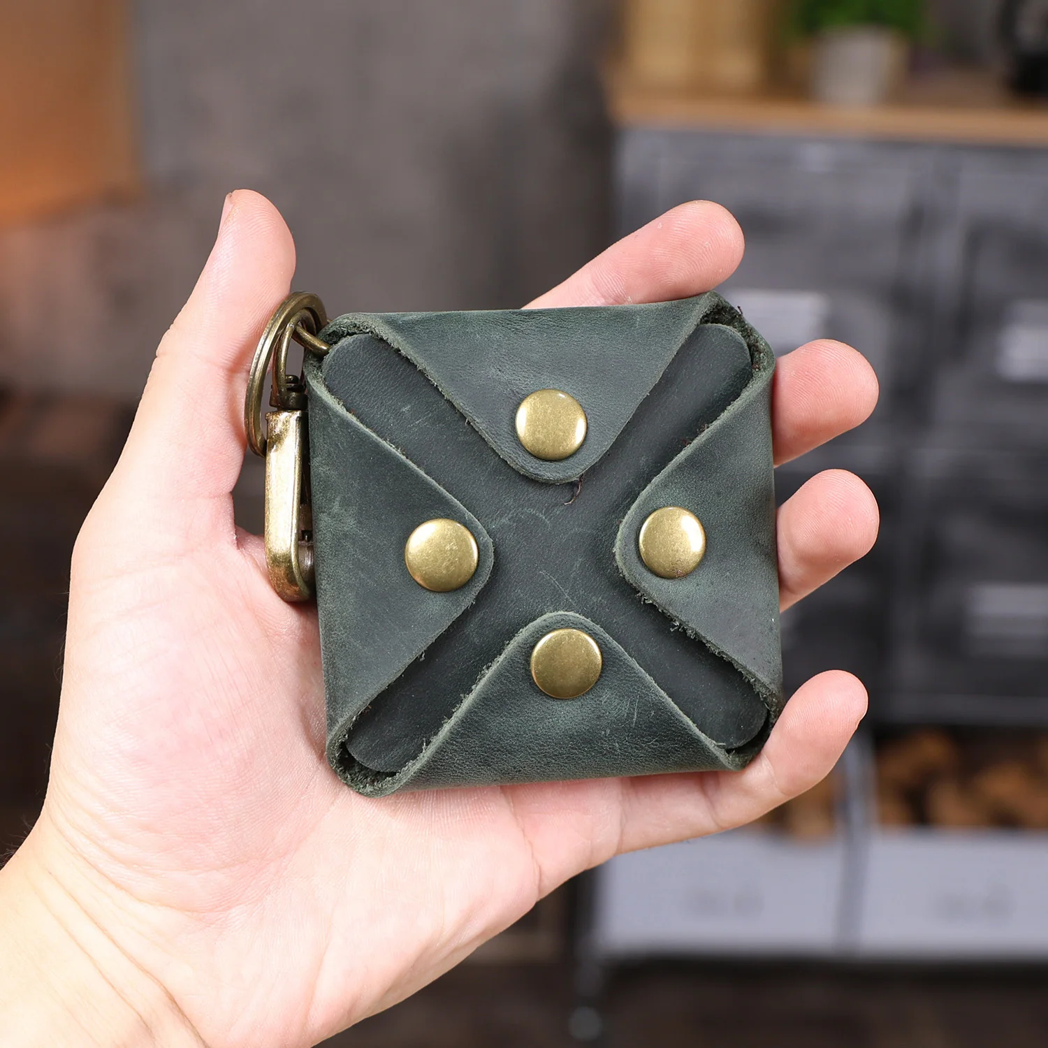 S.WORKER Vintage Vollnarbenleder Schlüsseletui Retro Mini-Münzbörse mit Schlüsselhaken Echtleder Kopfhörer-Aufbewahrungstasche Schlüsselanhänger – Detail 22