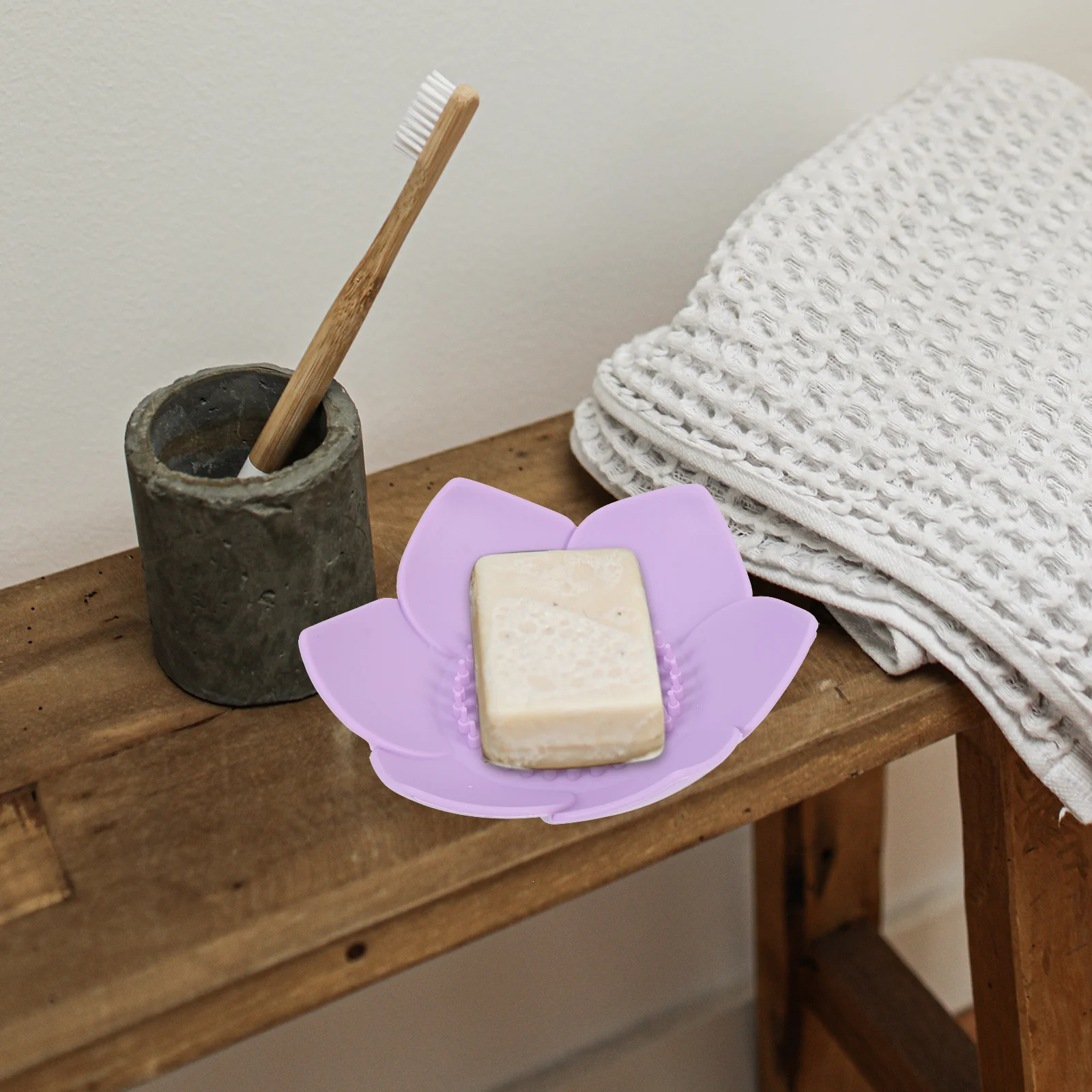 

2Pcs Silicone Soap Dish Premium Lotus Shape Drainable Holder for Bathroom Kitchen Countertop Home Use Soap Tray