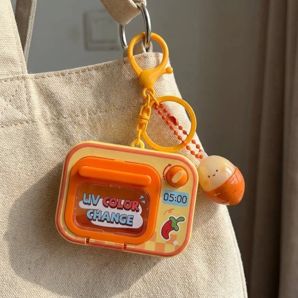 Mini UV Color Change Microwave Oven Keychain With Light Cartoon Oven Keyring Charm Novelty Simulation Bag Pendant Backpack