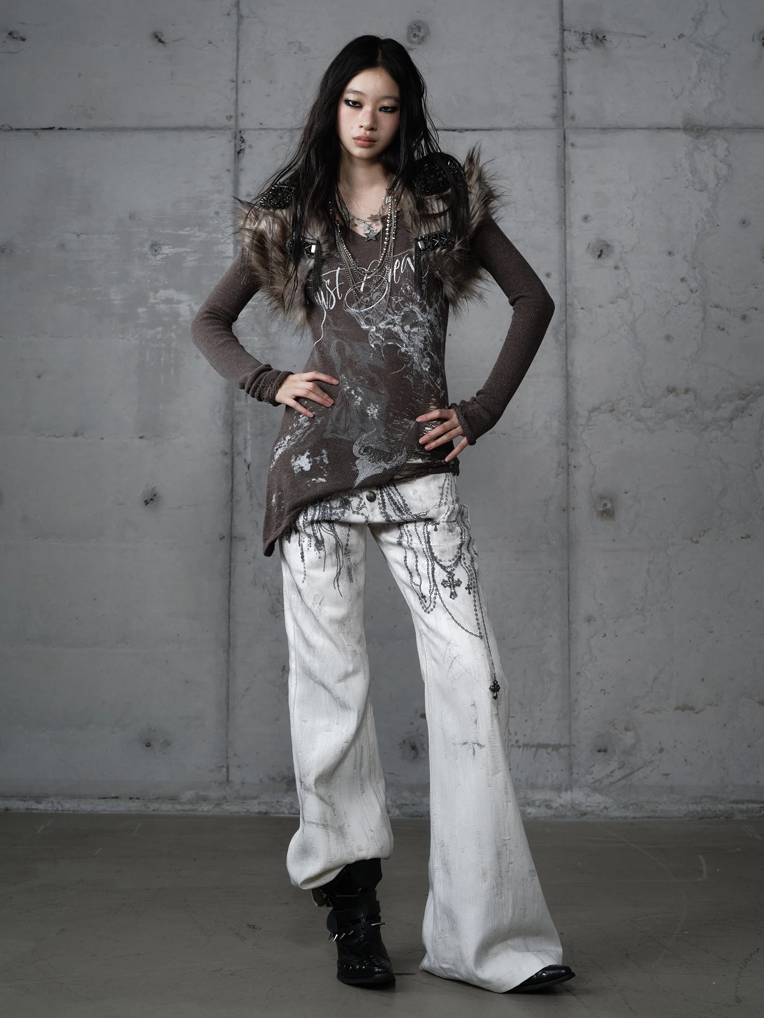 

Punk Sle Knitted Long Sve T-irt Women's Soft Polyester Base irt Double-Sided Wear V-Ne Printed Hole Design Top