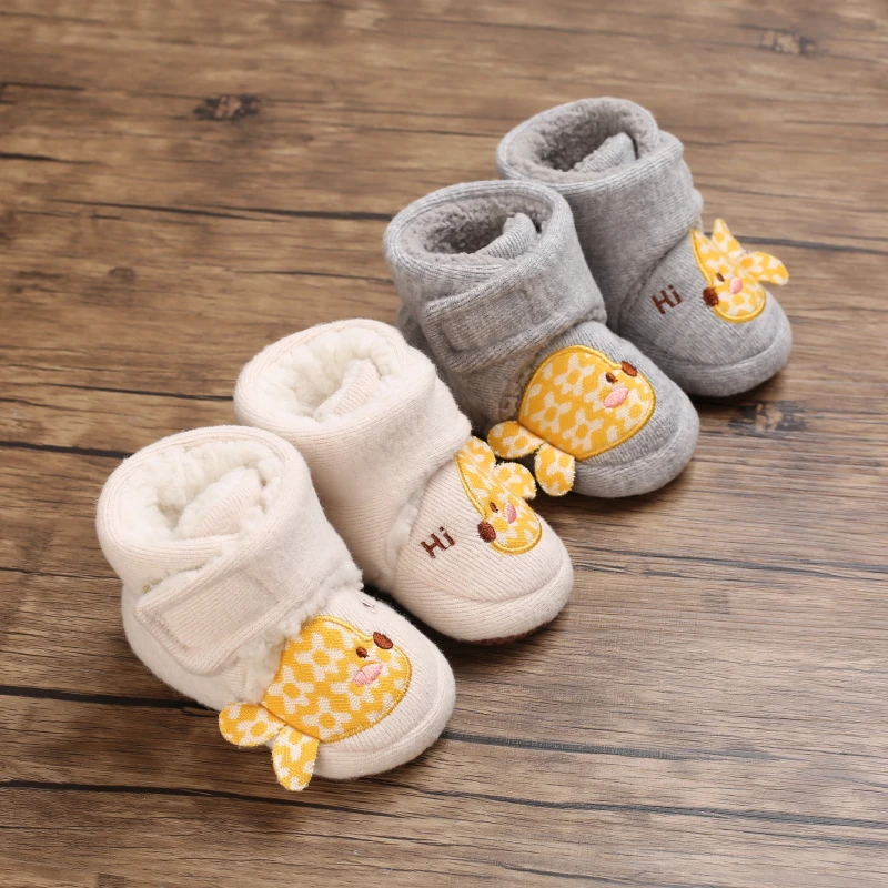 

Зимняя детская обувь с милыми героями мультфильмов, подходящая для прогулочной обуви для мальчиков и девочек, удобная и мягкая, подходит для новорожденных детей 0-18 месяцев