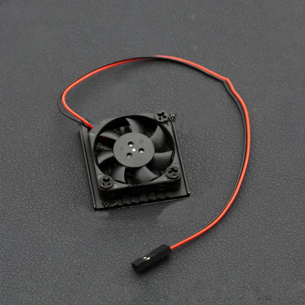 

DFRobot Original Aluminum Heatsink Cooling Fan, 5V 0.14A 7500RPM for LattePanda