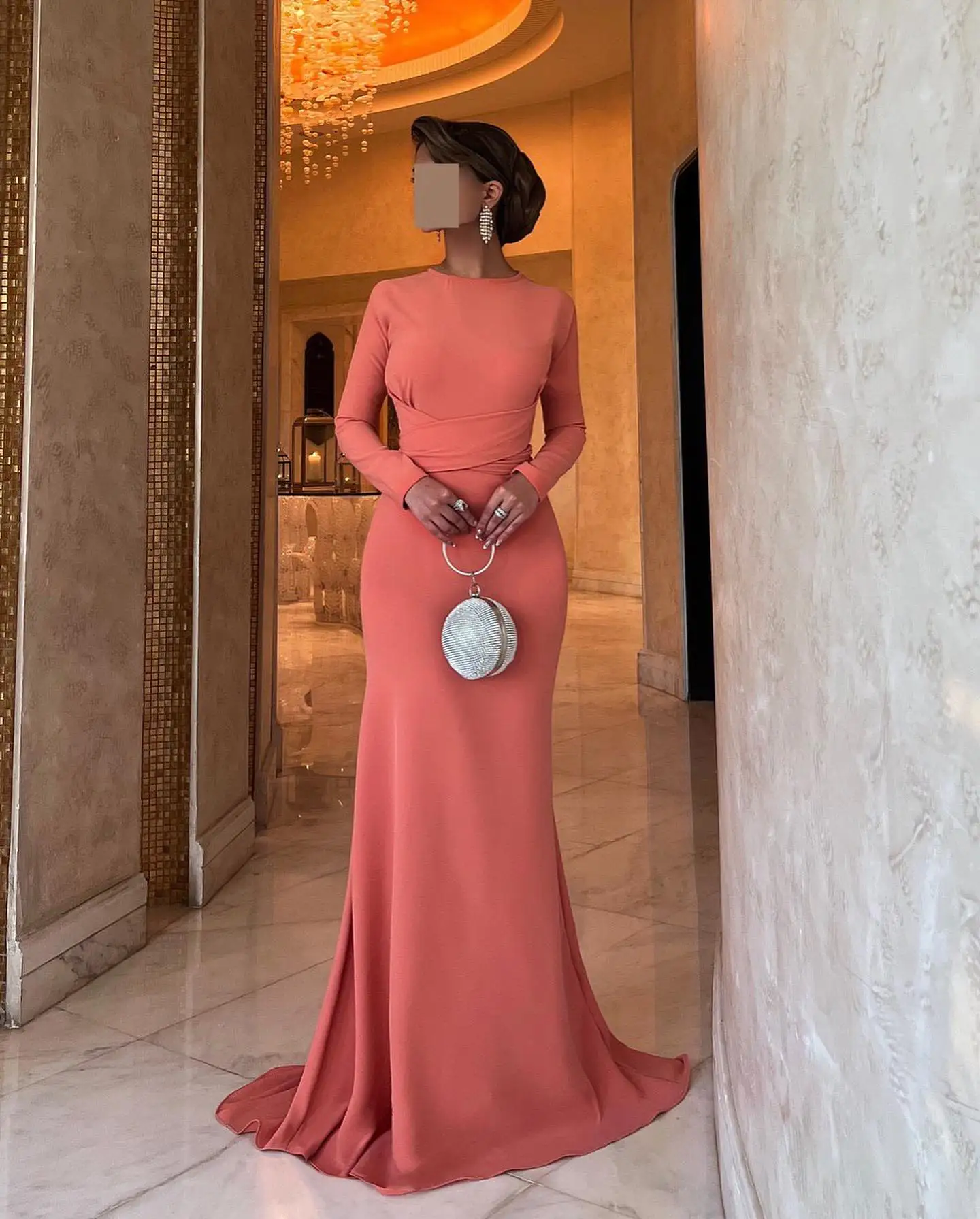 Elegant Long Sleeve Prom Dress Saudi Aribia Woman Satin Floor Length Sweetheart Evening Dress Formal Occasion Wedding Party Gown