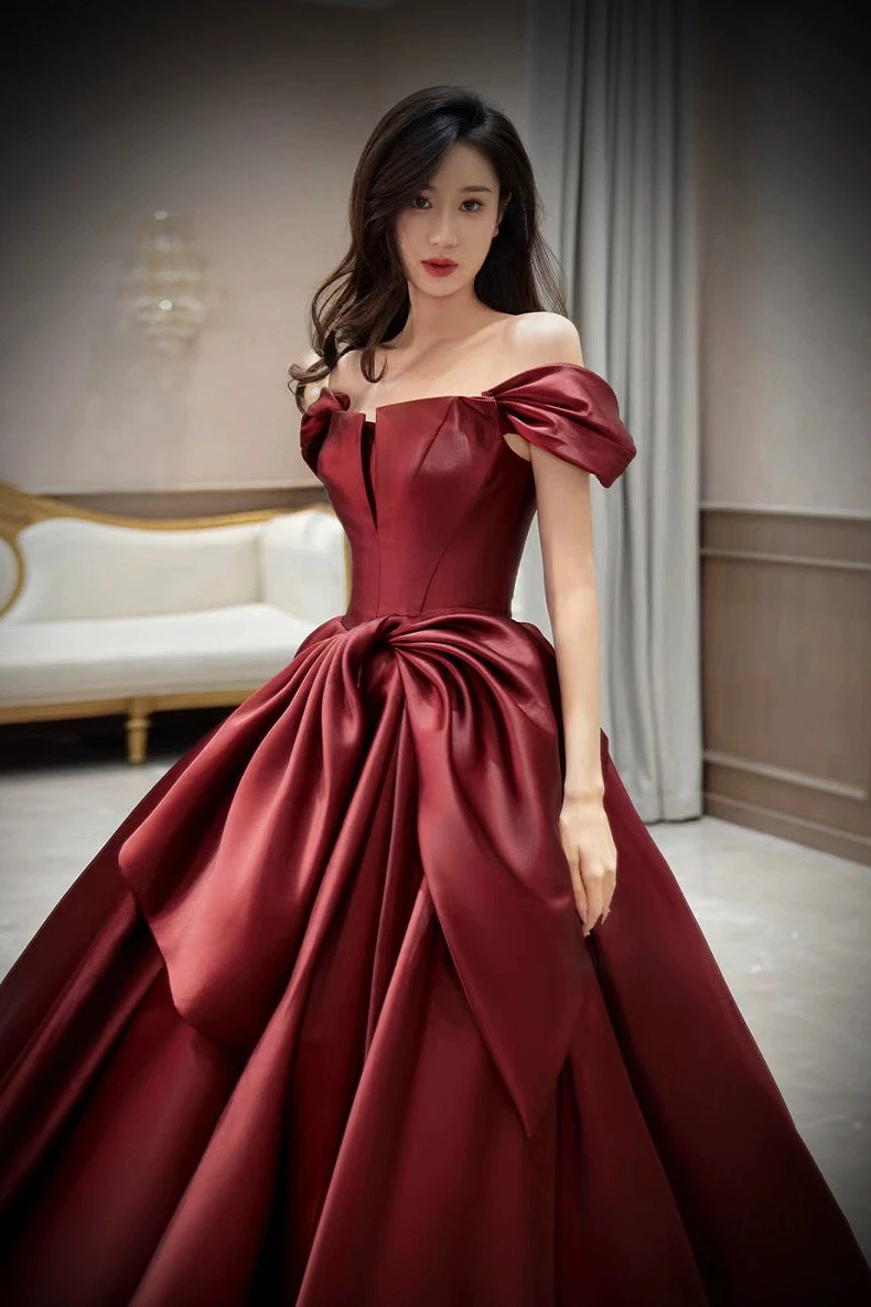 Gorgeous Wine Red Dresses Bow Stain Off the Shoulder Soft Premium Satin Princess Pleated Wedding Vintage Party Prom Host Gowns