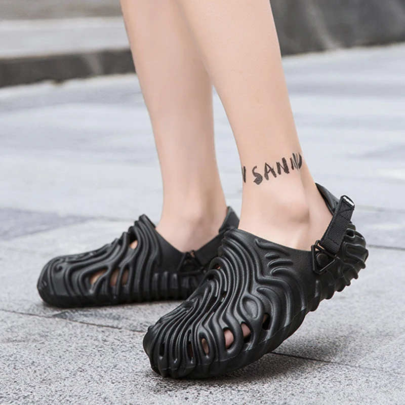

House Slippers Cloud Clog Slides Men Flip Flops Male Thick Flat Platform Non Slip Hole Summer Eva Sandals Indoor Beach Shower