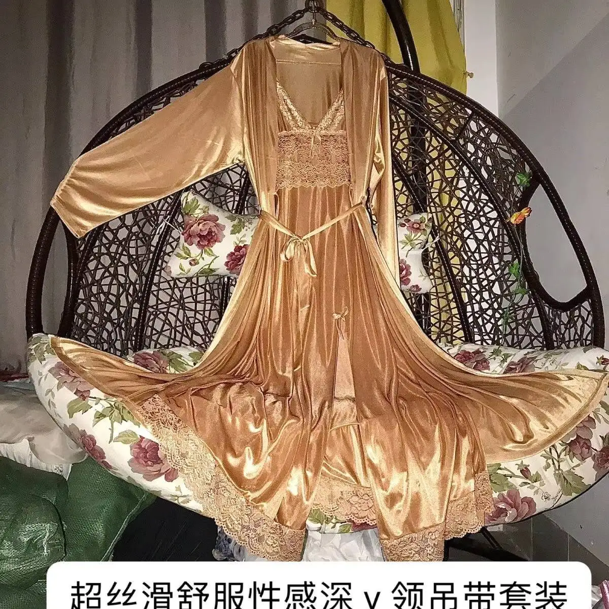 

Length 1.35m Glossy Women 2 Pieces Set Satin Dress Loose Maxi Dress Plus Size Sleeping Pajamas Robe