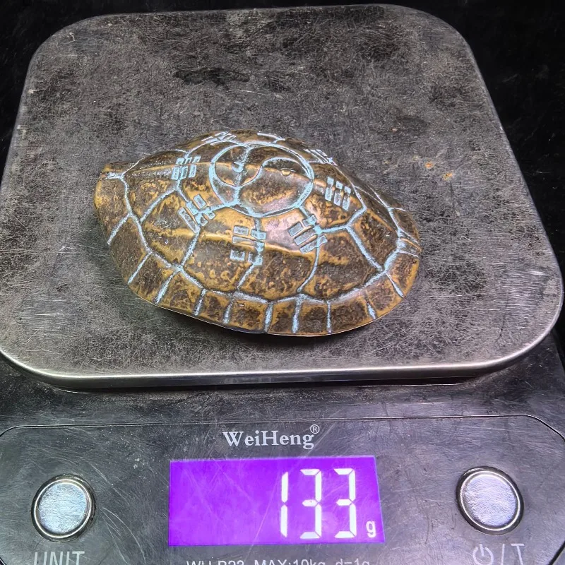 unisex Vintage Alloy Turtle Shell Ornament Taiji Bagua Carved Oriental Retro Craft Desktop Feng Shui Decor Handheld Collectible