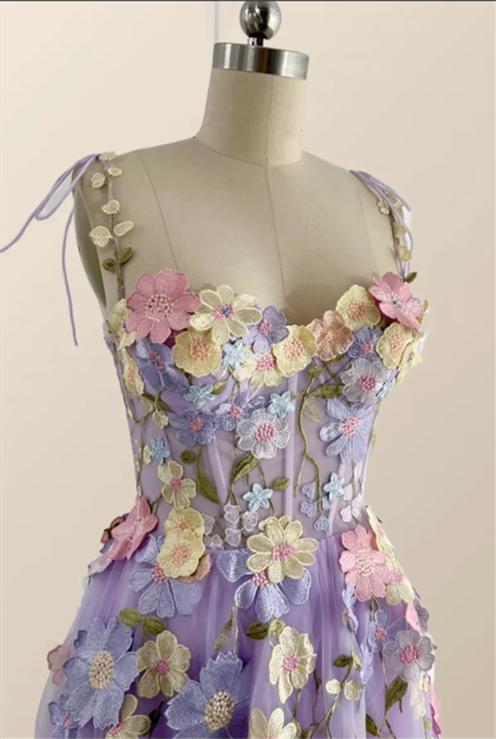 Jay-lace vestido de noite com flores lavanda, vestido de baile com 3 apliques, para casamento