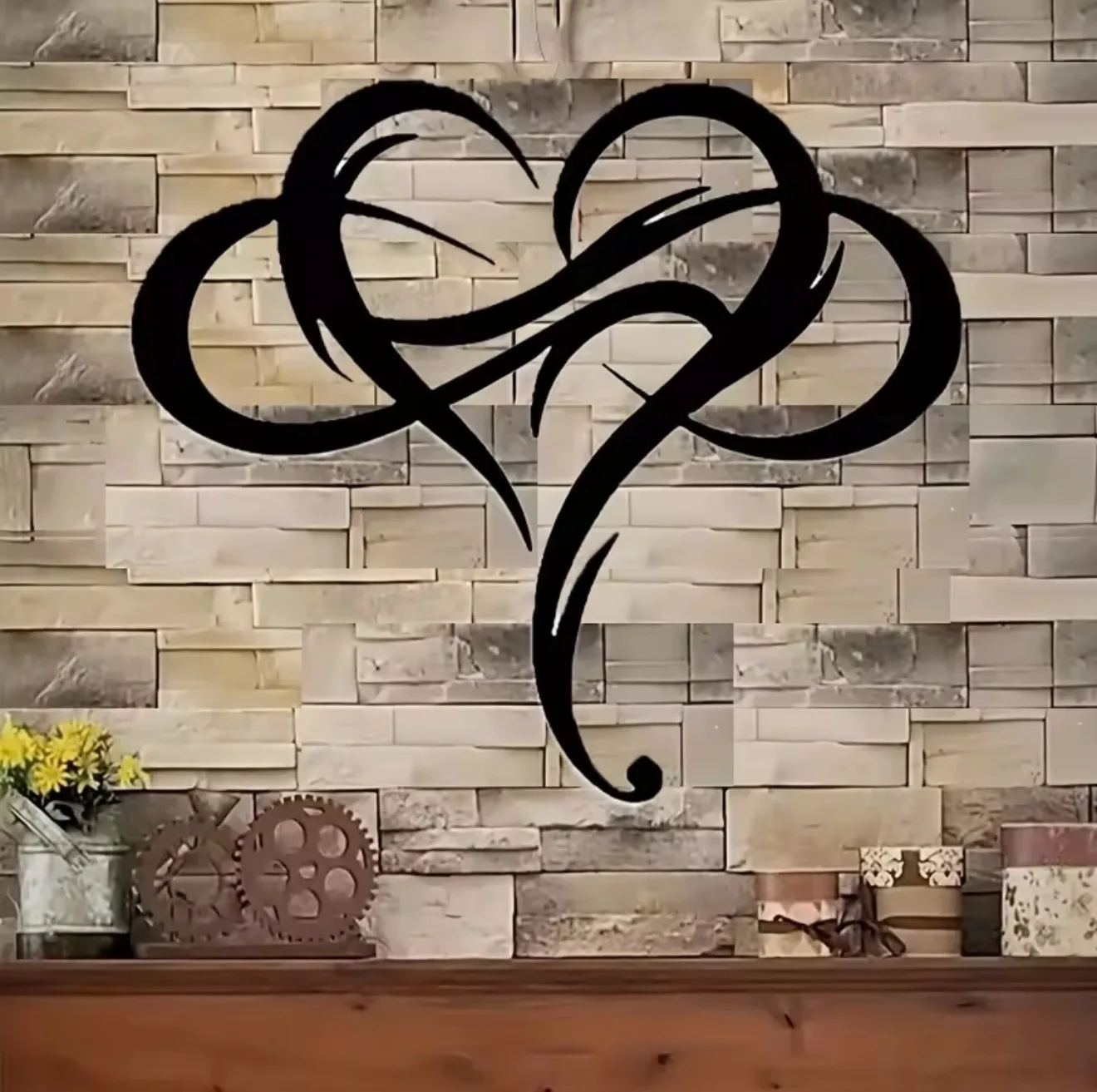 1pc A striking 11x9.6-inch wall metal. This black metal infinite heart symbol adds a touch of minimalist romance to your space.