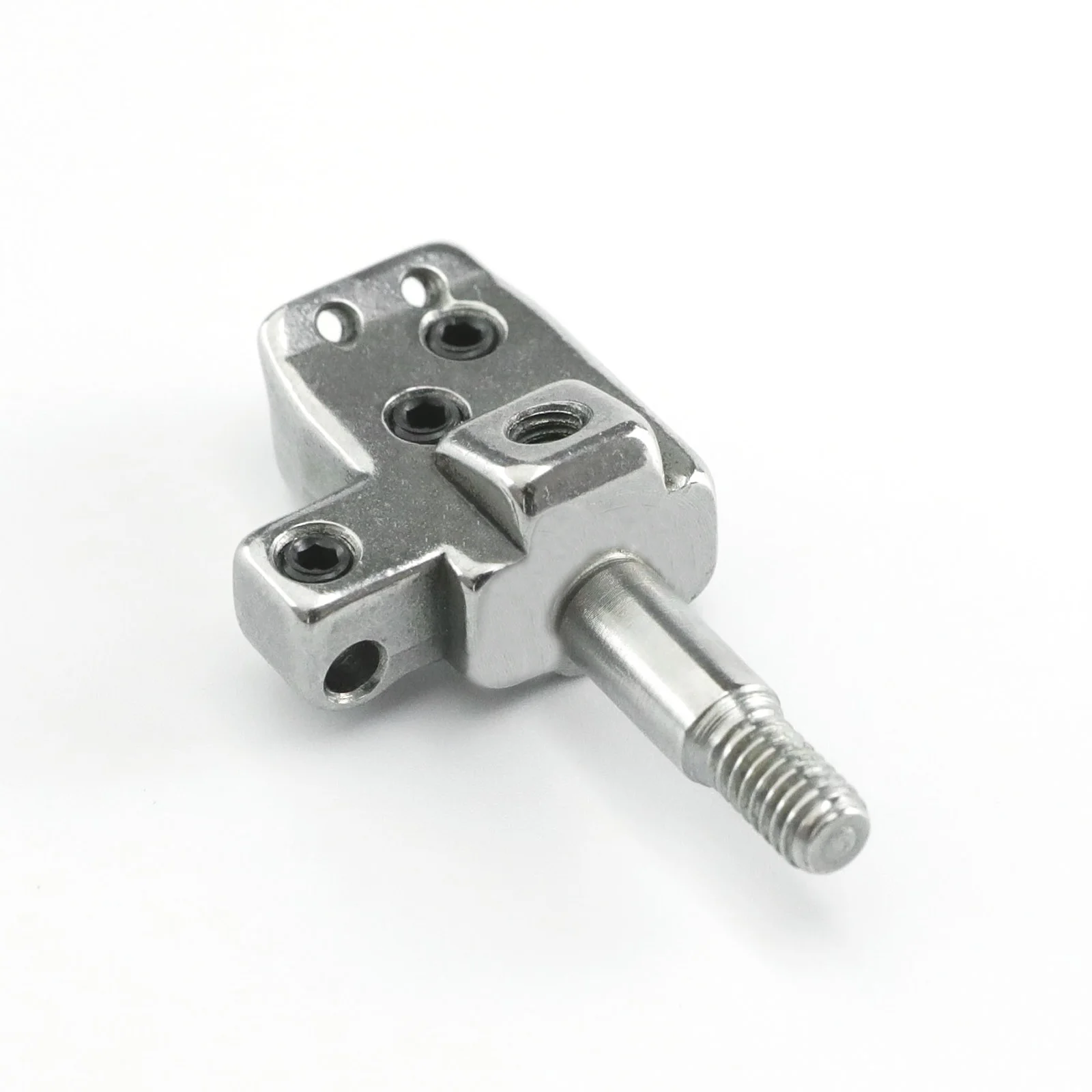 257517-40 Needle Clamp Fit Pegasus W541、W561、W562、W664 Coverstitch Sewing Machine Parts ,Needle Distance (2*4.0)