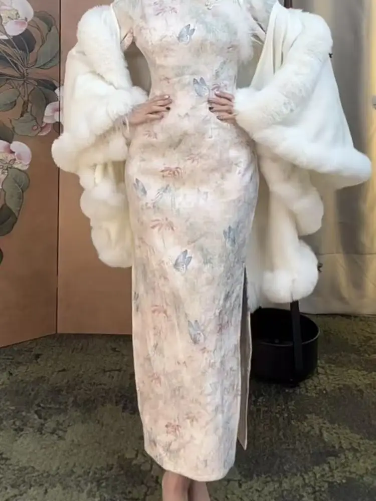 Nuovo mantello in stile cinese da donna tradizionale Chipao Cheongsam abbinato esterno autunno inverno addensare scialle mantello corto femminile