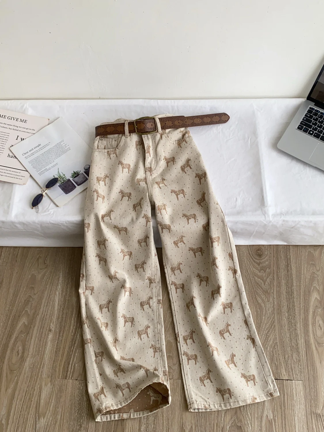 Khaki Color Small  Print Wide Leg Jeans High Waist Loose Slimming Straight Cut Pants for Women Autumn Season Fashion