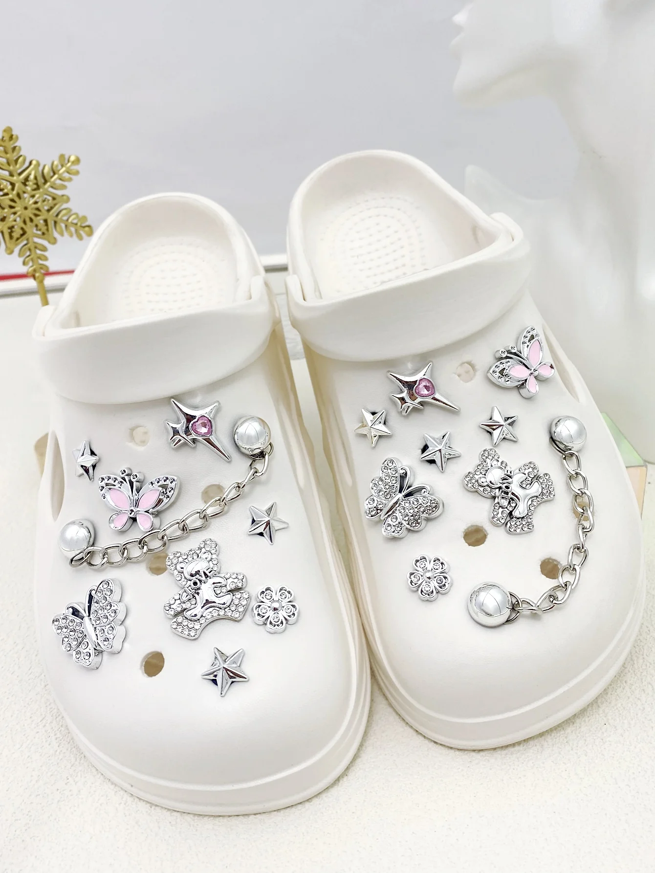 

18 pieces of silver chain, dot drill bear, butterfly, stars, flowers, pink butterfly shoe buckle DIY decoration, suitable for wo