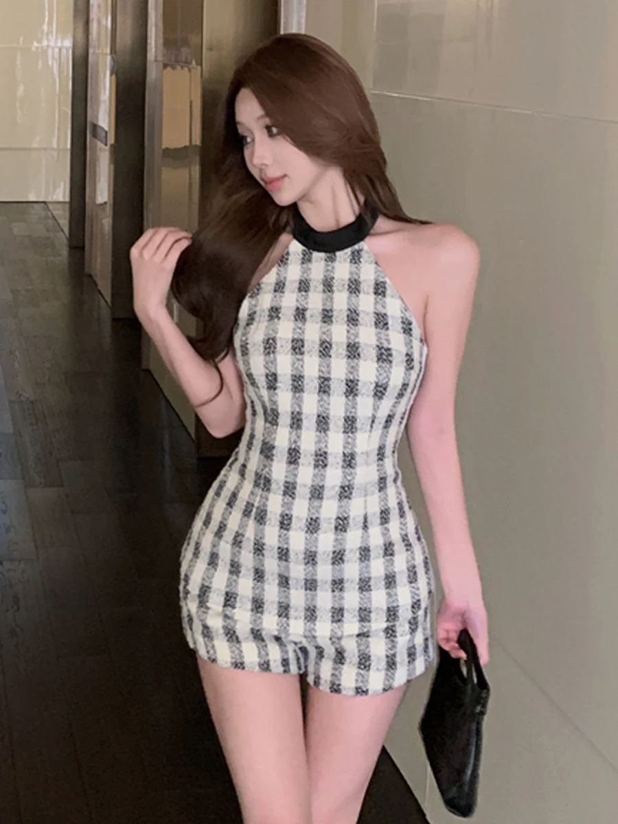 

Elegant Lady Small Fragrance Style Color Block Plaid Backless Knot Neckline Vest Versatile Base Short Pants Two Pie...