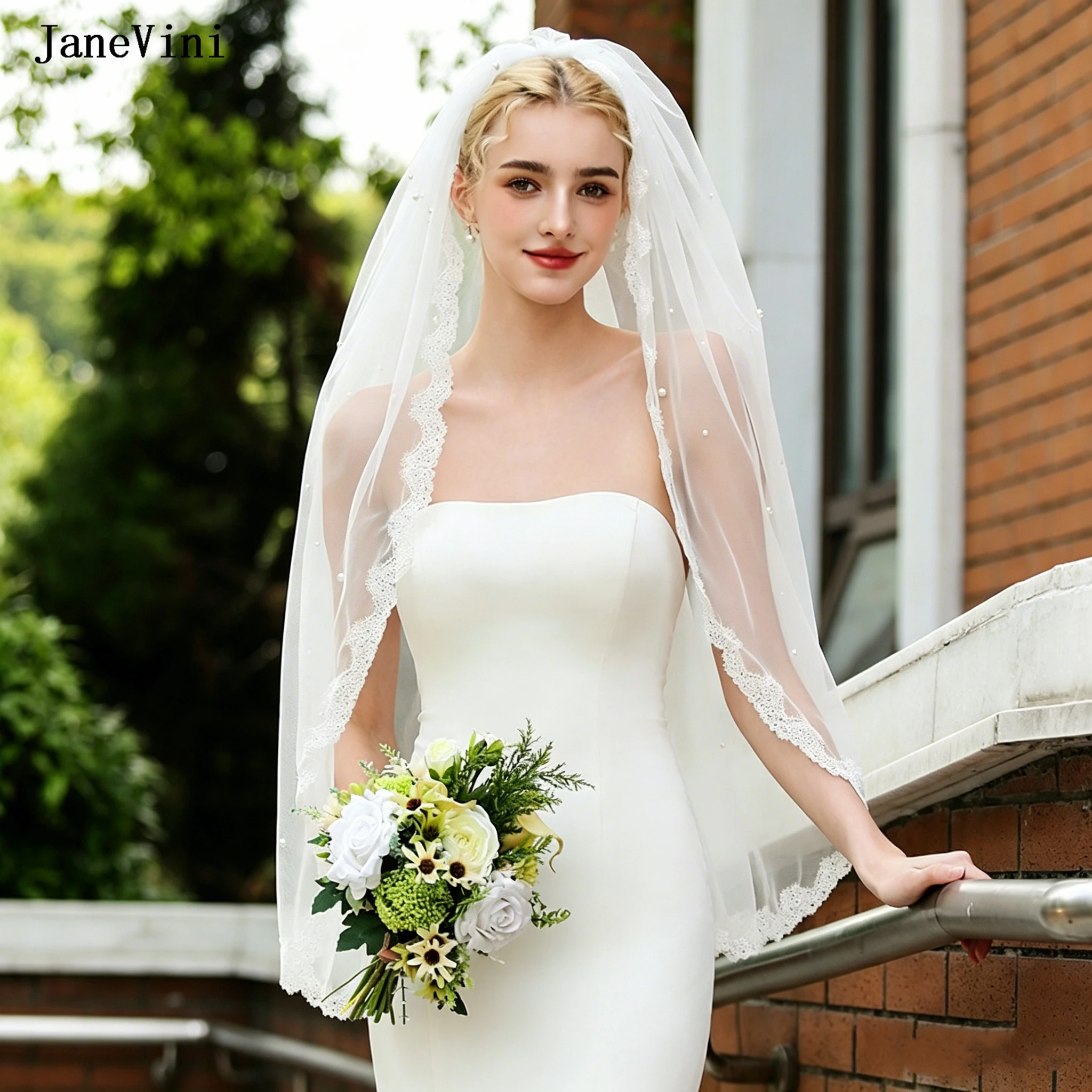 

Романтическая свадебная фата JaneVini цвета экрю с гребнем, кружевной отделкой и жемчугом, однослойная, из тюля, короткая, аксессуар для волос невесты