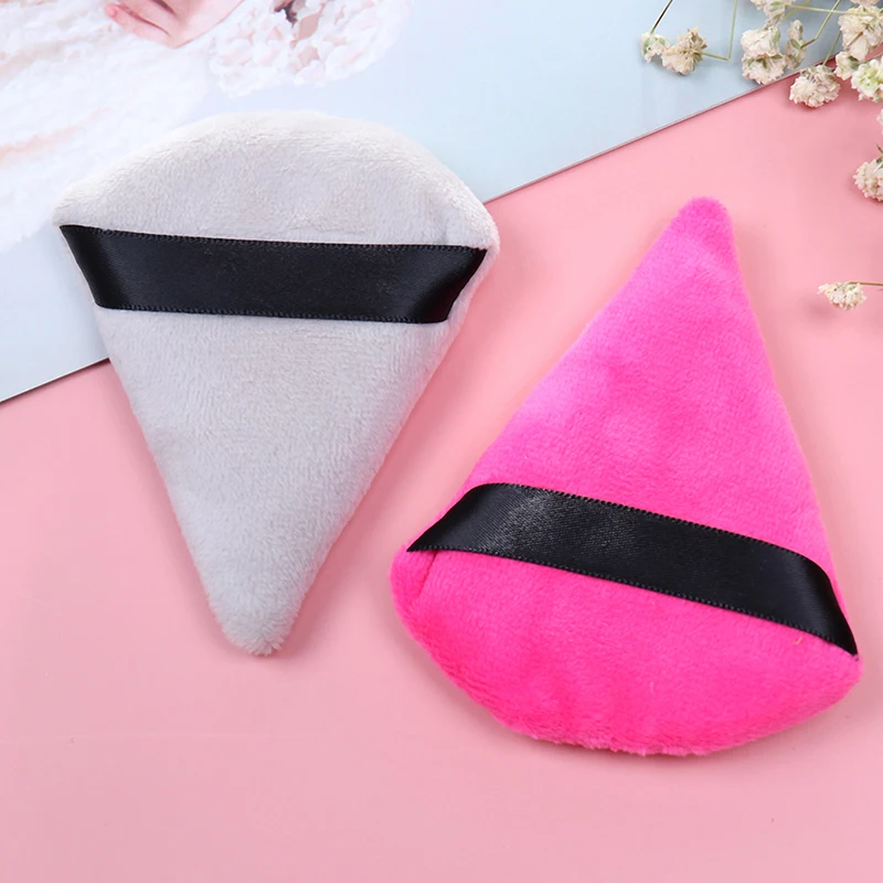 Triangle velours cosmétique bouffée Mini beauté éponge fond de teint humide maquillage bouffée outil