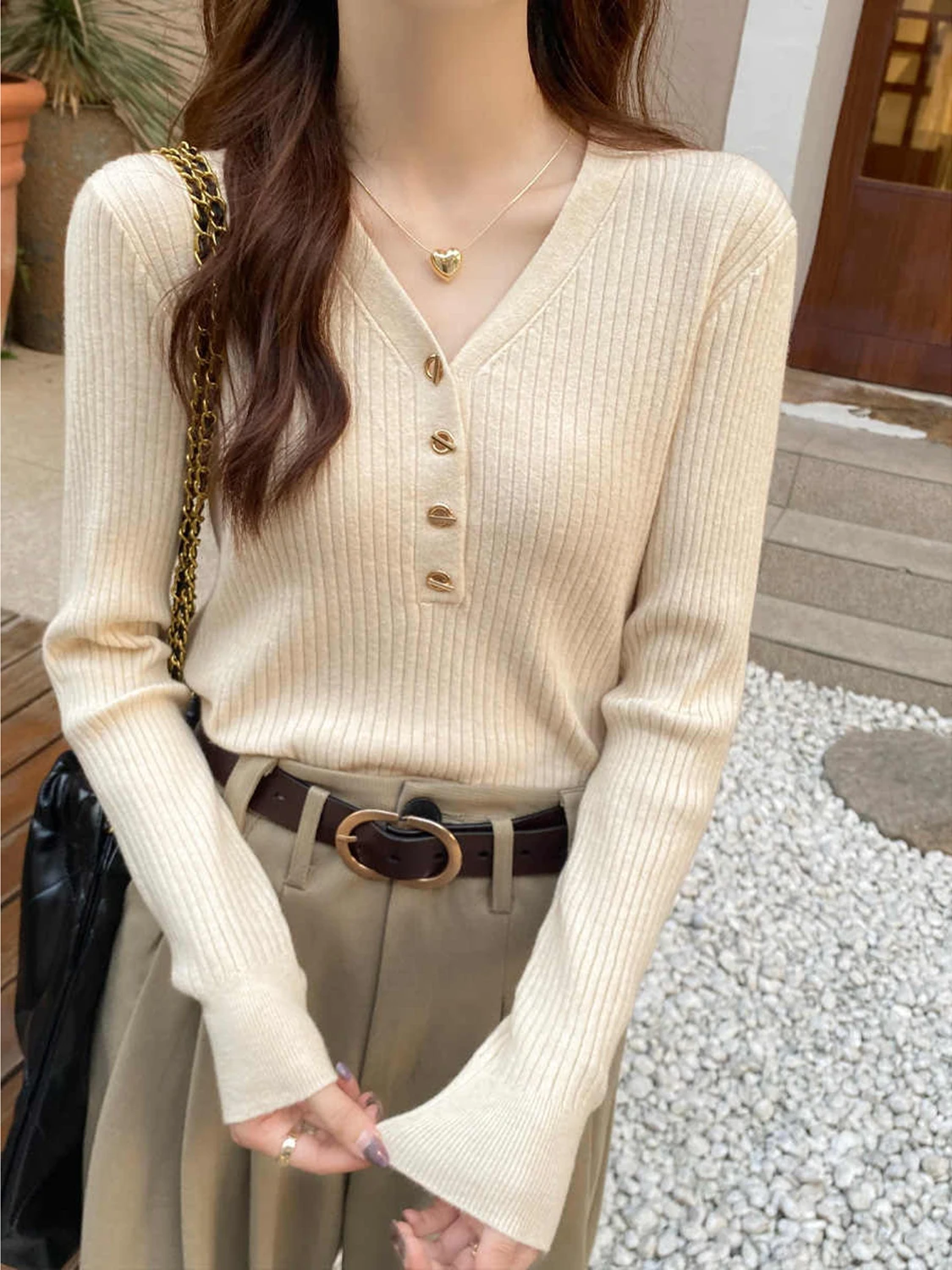 لينة مريحة V-Ne طويلة Sve محبوك سترة المرأة الخريف Faion الراقية الإحساس أوائل الخريف ملابس داخلية