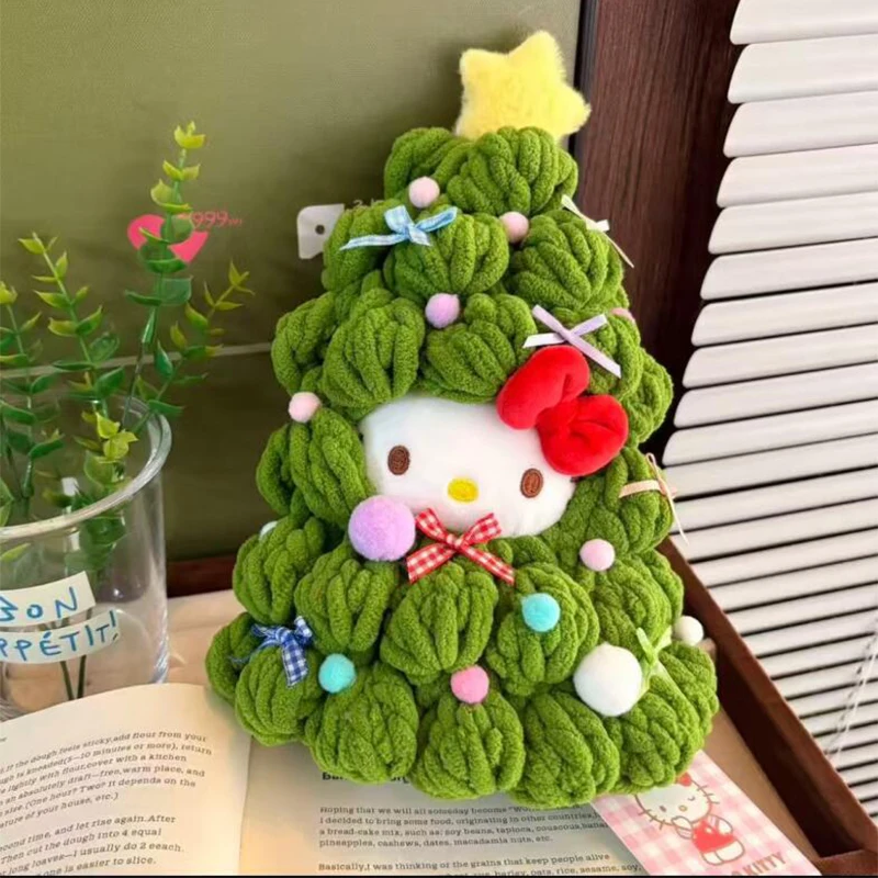 

Плюшевая игрушка Hello Kitty в рождественском костюме: милая мультяшная фигурка для украшения елки, сумки, праздничный декор, подарок для девочки на Рождество