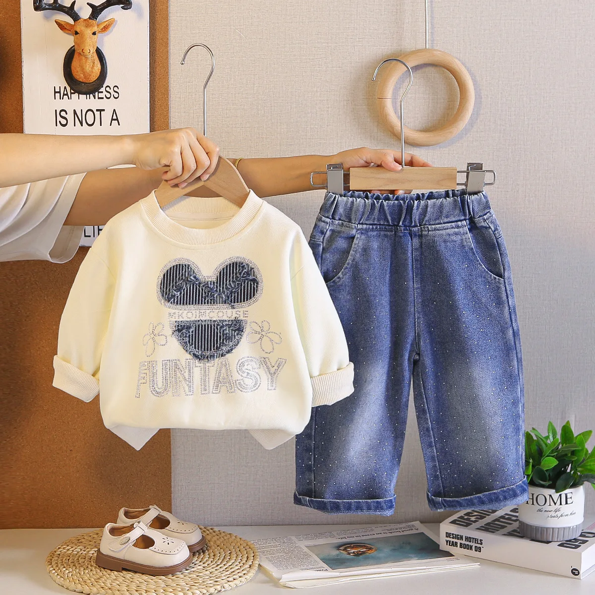 2026 Fall Baby Girl Outfits Clothes for Children From 3 Years To 4 Cute Cartoon Long Sleeve Sweatershirt and Pants Two Piece Set