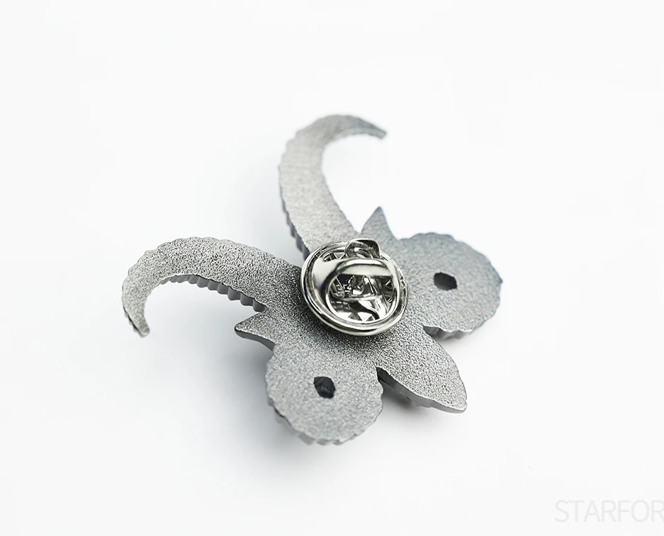 [Starforged Star Casting] Total War III Warhammer Game Peripheral Products Big Horn Mouse Charm Brooch