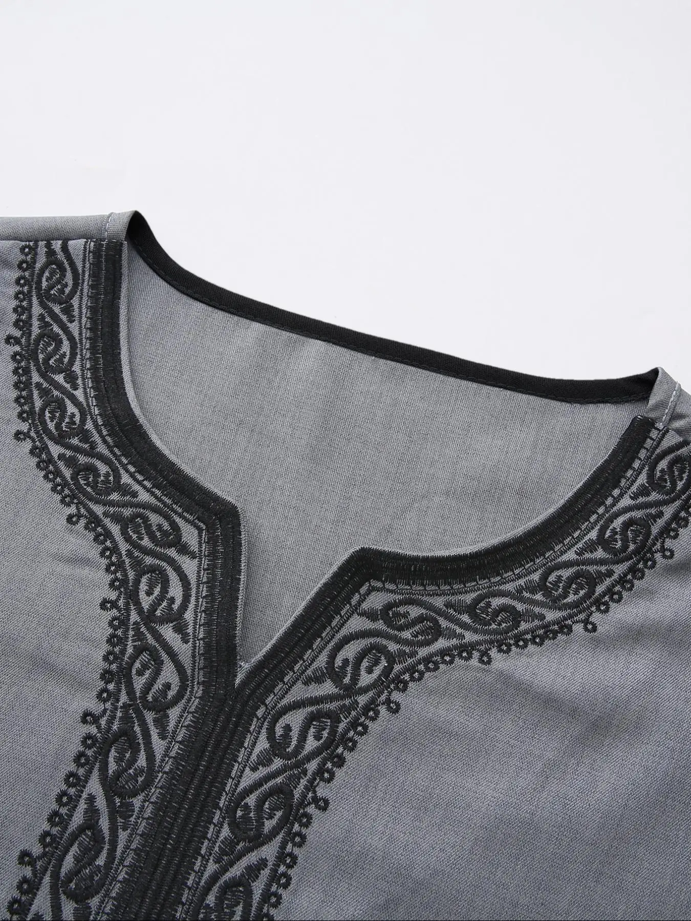 Men's Grey Embroidered round Neck Tunic Robe Traditional Ethnic Style Loose Casual Long Dress for Middle East Africa