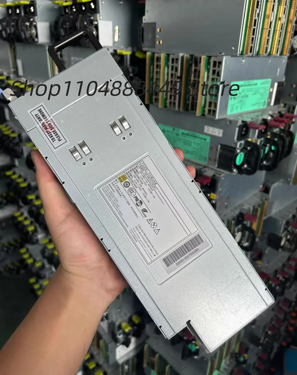 

GW-ERP2U1200(90+) GW-ERP2U1200 Резервный источник питания с возможностью горячей замены