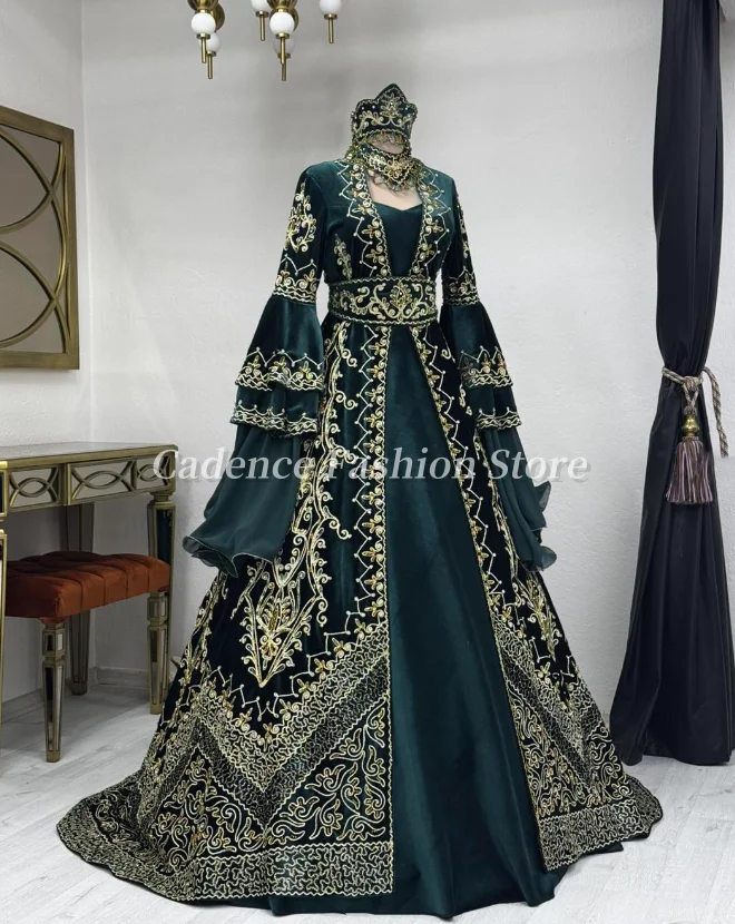 Hunter Green Traditional Women's Arab Prom Dresses Flared Sleeves Luxury Applique Dubai Evening Gowns Customized robes de soirée